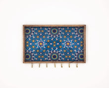 Load image into Gallery viewer, SARA- Resin Art Key Holder
